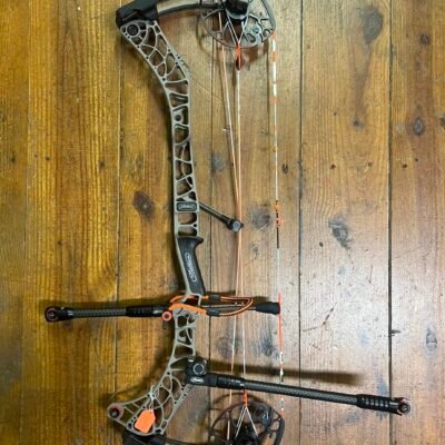 Mathews Phase4 33 Compound Bow – Granite, Loaded
