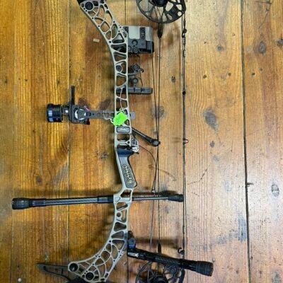 Mathews V3X 33 Compound Bow – Granite, Fully Loaded