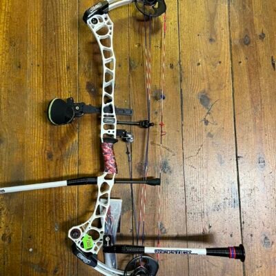 Mathews TRX 36 Compound Bow – White, Fully Loaded Perfect