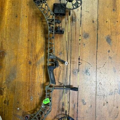 Mathews V3X 33 Compound Bow – OD Green, Used Perfect