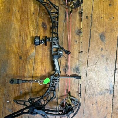Mathews Phase4 29 Compound Bow – Blackout, Used premium